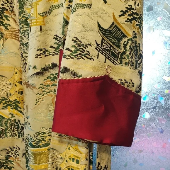 Vintage Japanese Smoking Jacket - Picture 9 of 17